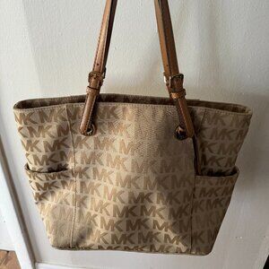 MICHAEL Michael Kors Tan Signature Print Tote Bag with Gold Hardware